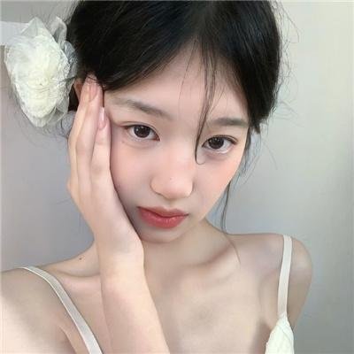 阳光下的冰器